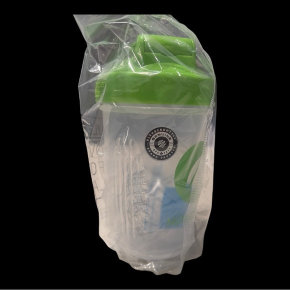 Nutrisystem Shaker Bottle 20 oz Shaker Mixer Portable Shaker Mixer BRAND NEW - Picture 4 of 4